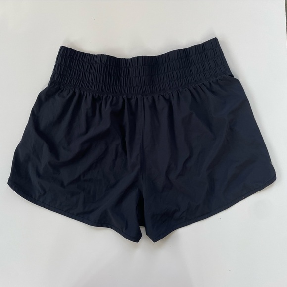 Abercrombie & Fitch YPB Women's Black High Rise Sporty Shorts Size Large - Picture 2 of 8